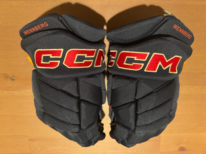 Winter Classic Pro Stock Seattle Kraken CCM Gloves