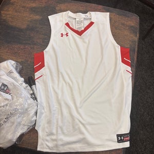 Red XL Boys Under Armour Shorts (New)