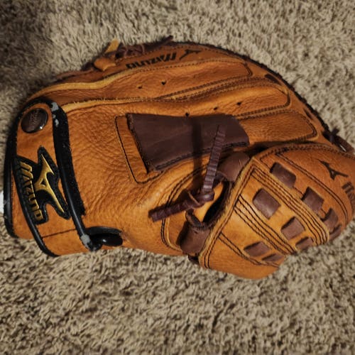 Mizuno RH Catcher's Franchise Excel Fastpitch Softball Glove 34"
