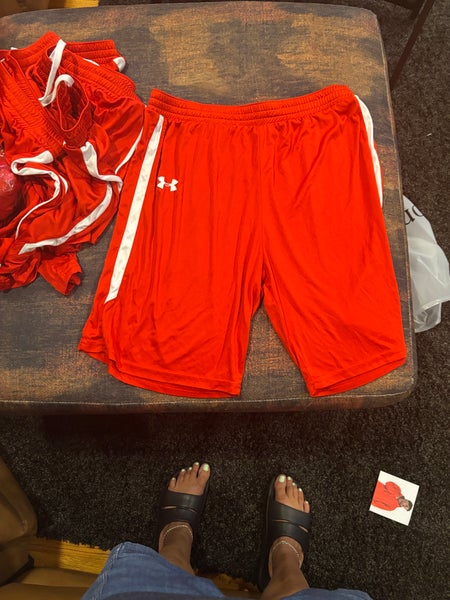 Red Men's Under Armour Shorts (New)