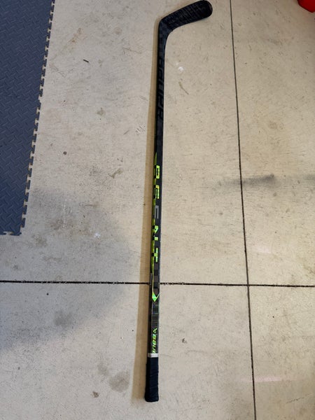 Senior Bauer Ag5nt Right Handed Hockey Stick P92 (Used)