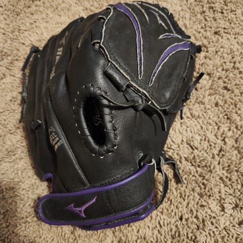 Mizuno RH Finch Fastpitch Full Grain Leather Softball Glove 12.5" Game Ready