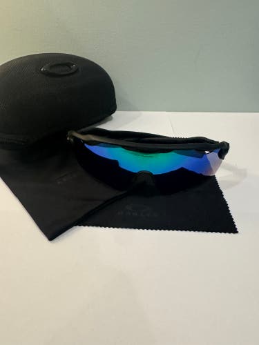 Unisex Large Oakley Radar Sunglasses (New)