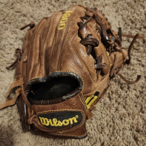 Wilson RH A800 Soft Fit Game Ready Baseball Glove 11.5" Nice Glove