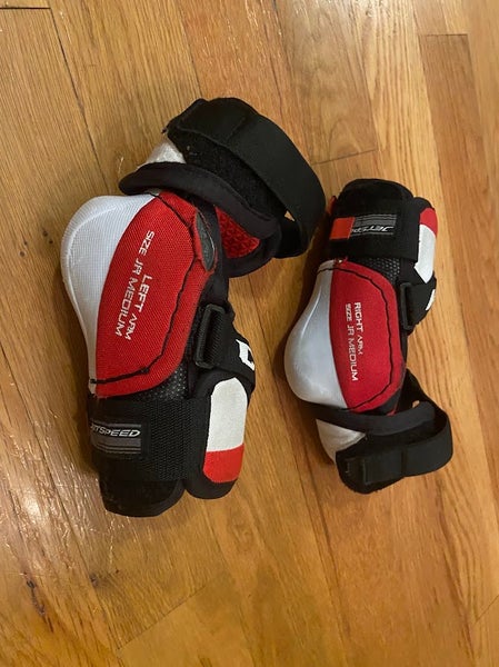 Junior Medium CCM JetSpeed Control Elbow Pads (Used)
