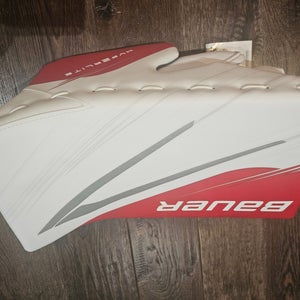 Brand New Bauer Goalie Hyperlite 2 Senior Blocker Pro Stock