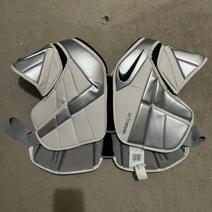 Extra Large Adult Nike Vapor Elite Shoulder Pads (Used)