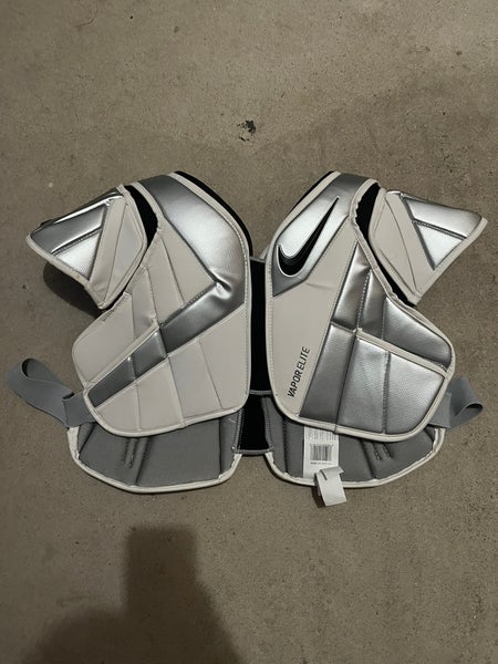 Extra Large Adult Nike Vapor Elite Shoulder Pads (Used)