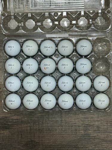 22 Titleist Pro V1 Golf Balls - 2025 and 2024 Models ONLY