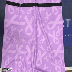 16 pair hockey fights cancer socks