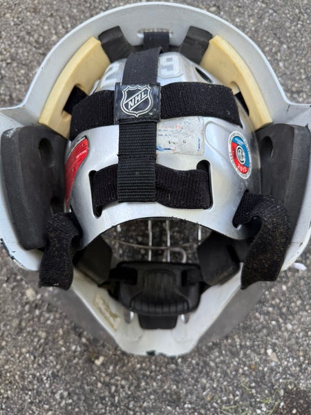 Senior Large Bauer Goalie Mask (Used)