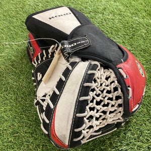 Black Youth Koho 580 Goalie Gloves & Blockers Regular (Used)