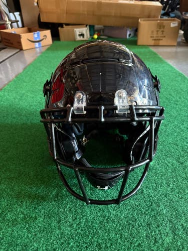 Medium Youth Schutt F7 LX1 Helmet (Used)