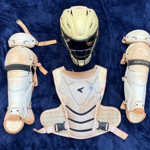 Intermediate Easton Jen Schro The Very Best Catcher's Set (Used)
