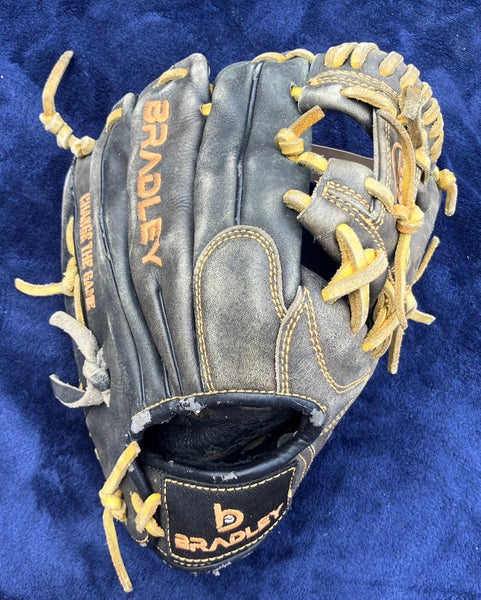 Black Bradley RH Infield Baseball Glove 11" (Used)