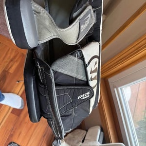 2021 28" Warrior Ritual G2 Goalie Leg Pads (Used)