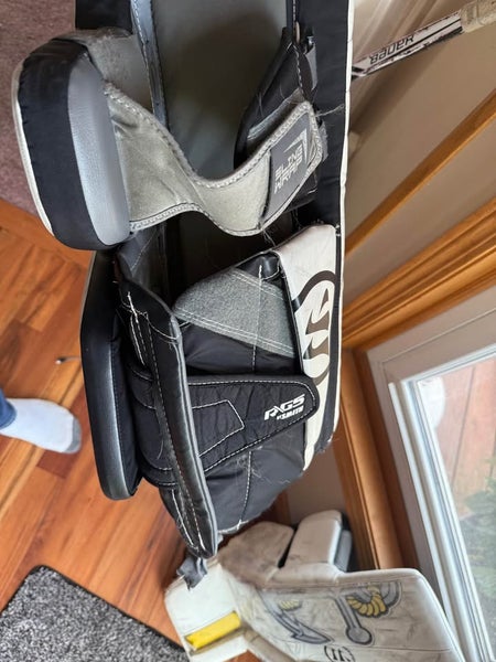 2021 28" Warrior Ritual G2 Goalie Leg Pads (Used)