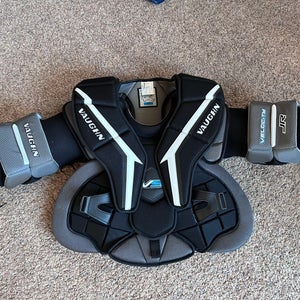 Medium Vaughn Velocity V9 Goalie Chest Protector (Used)