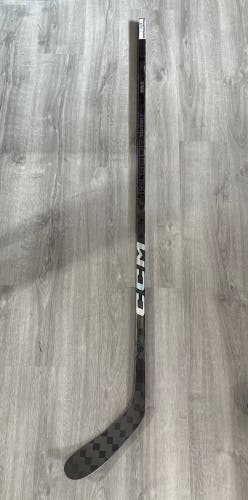 Senior CCM RibCor Trigger 9 Pro Right Handed Hockey Stick P28 Pro Stock Pakulak (New)