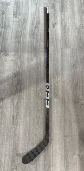 Senior CCM RibCor Trigger 9 Pro Right Handed Hockey Stick P28 Pro Stock Pakulak (New)
