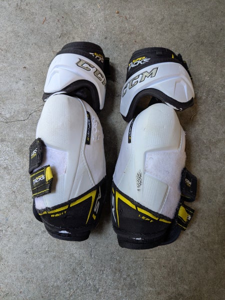 Senior Medium CCM Super Tacks AS1 Elbow Pads (Used)