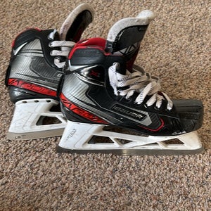 Bauer Vapor X2.7 Hockey Goalie Skates Regular Width 6 (Used)