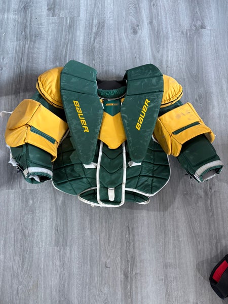Clarkson Large Bauer pro series Goalie Chest Protector Pro Stock Parker (Used)