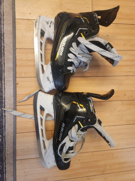 2024 Bauer Supreme M5 Pro Hockey Skates Regular Width Size 3 (Used)