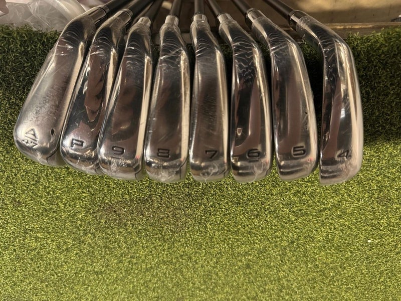 Callaway Paradym AI Smoke HL 4-AW Iron Set, Cypher 60 Regular Flex, RH