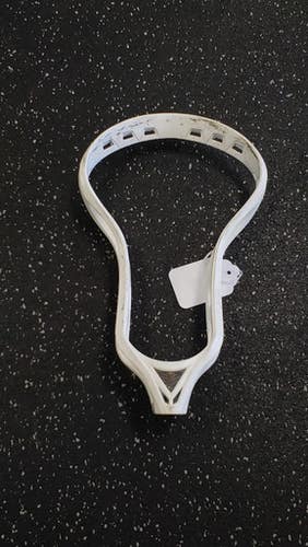Used True VEKTR Mens Atk/Mid LAX Shaft White 11849-S000030992