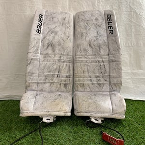 White Medium Junior Bauer GSX Goalie Leg Pads (Used)