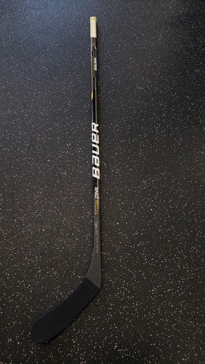 Used Bauer TOTAL ONE Youth One Piece Right 42 Flex 11849-S000031158