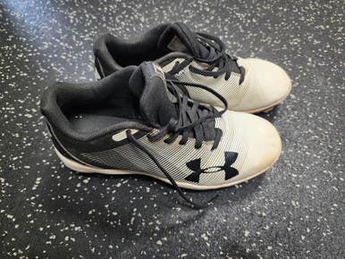 Used Under Armour BASEBALL CLEATS BB/SB Cleats Black And White Junior 01.5 11849-S000031186