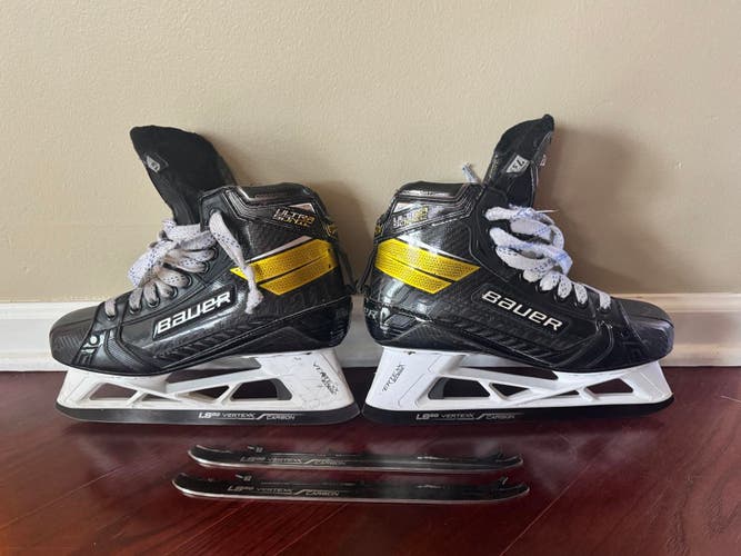Bauer Supreme UltraSonic Hockey Goalie Skates Regular Width 7.5 (Used)