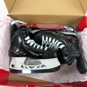 Brand New CCM Ft8 Pro Skates - Size 5.5D - Reload Holders with BlackSteel - Item#E598
