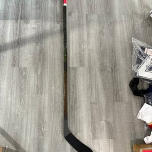 Detroit Red Wings Senior Warrior Covert QR6 pro Left Hand Hockey Stick P28 Pro Stock Chiarot (Used)
