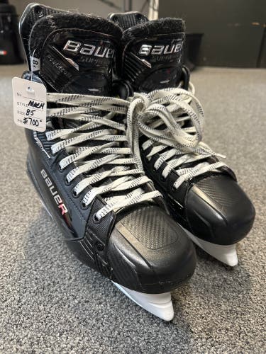 2024 Bauer Supreme Mach Hockey Skates 8.5 (Used)