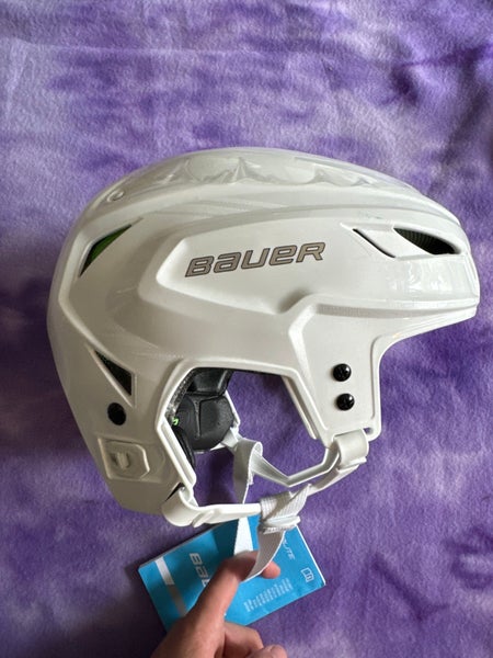 Small/Med Bauer Hyperlite Helmet (New)