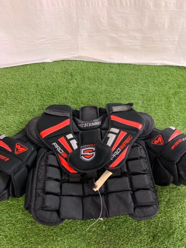 Intermediate Large Mckenney Pro Goalie Chest Protector (Used)