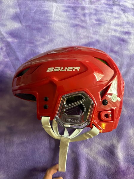 Bauer Hyperlite Helmet | M/L (New)