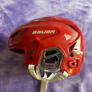Bauer Hyperlite Helmet | M/L (New)