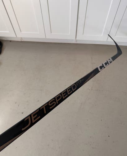 CCM Jetspeed FT7 Pro RH P91A 75 Flex (Lightly Used)