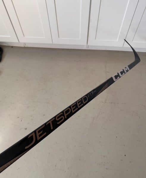 CCM Jetspeed FT7 Pro RH P91A 75 Flex (Lightly Used)