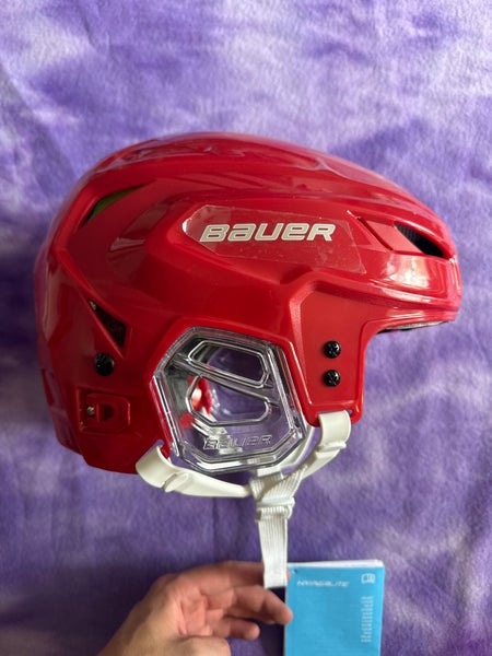 Small/Med Bauer Hyperlite Helmet (New)