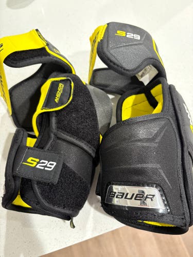 Senior Medium Bauer Supreme S29 Elbow Pads (Used)