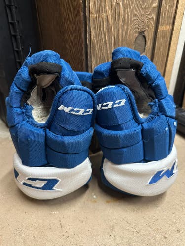 CCM HGTKPP Gloves 13" Pro Stock (Used)