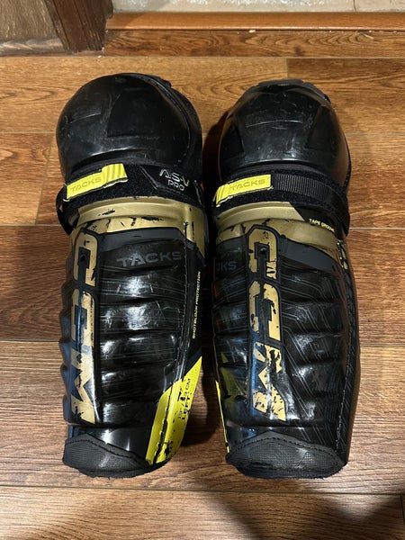 CCM Tacks AS-V Pro Shin Pads (Used)