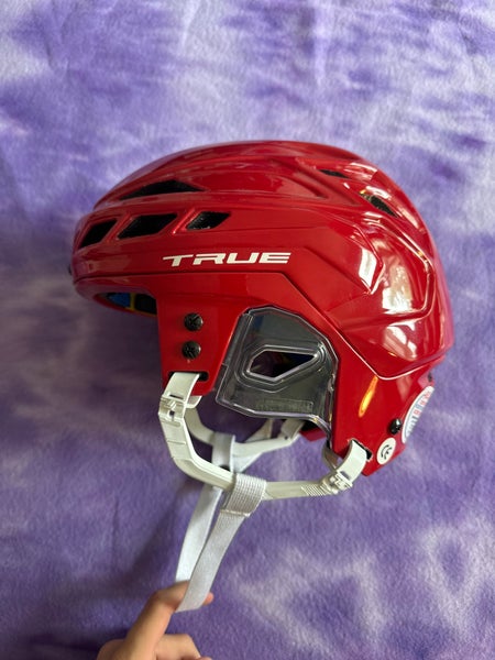 True Dynamic 9 Helmet | Small (New)