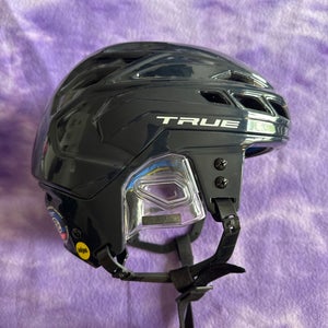 Blue Medium True Dynamic 9 Helmet (New)
