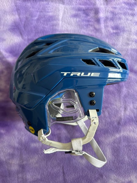 Blue Medium True Dynamic 9 Helmet (New)